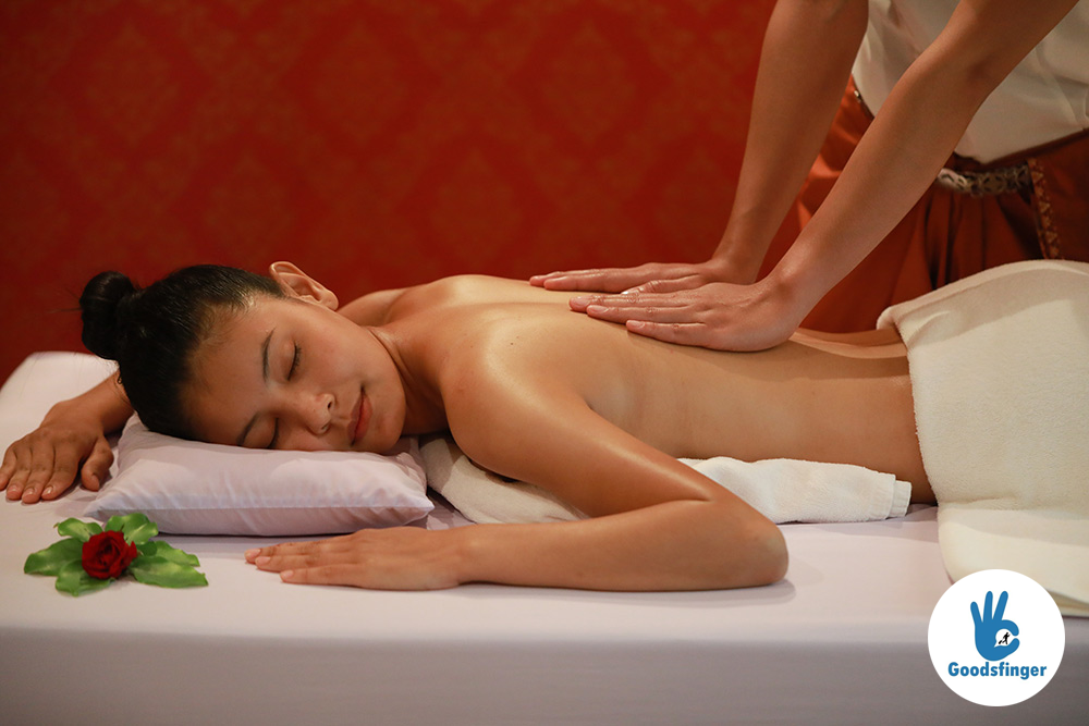 Traditional Siam Body Massage : Relaxing Siam Massage 60 Mins
